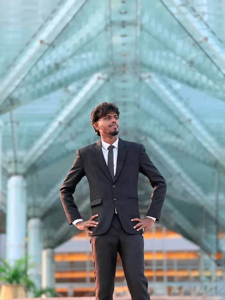 Arthikan Vettivel — Founder of HashtagHQ